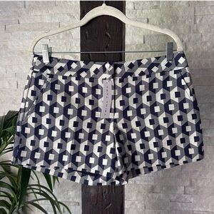Trina Turk Corbin 2 Navy White Geometric Patterned Women Shorts Size 4 New Tags